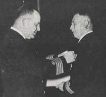 Erich Richter receives medal